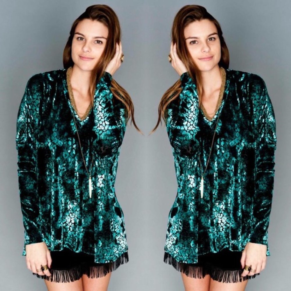 Show Me Your Mumu Velvet Kirk Top